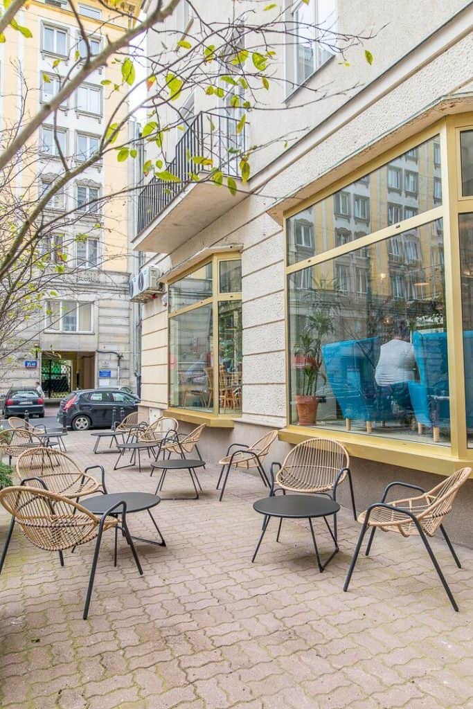 Coffeedesk outside seating