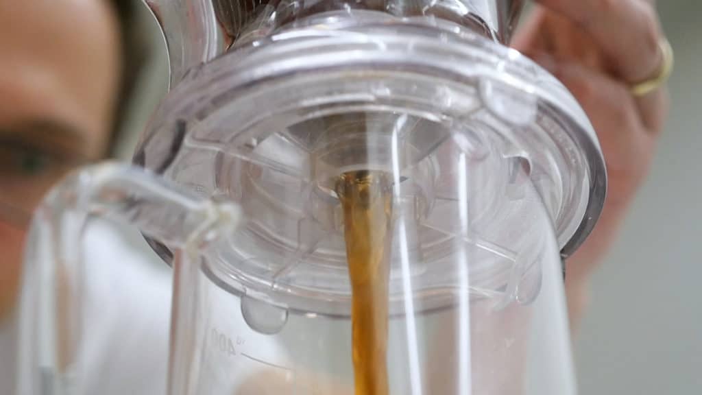 How To Make Flat White At Home (Using The AeroPress)