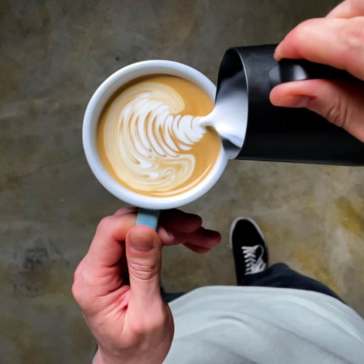 How To Make Flat White At Home (Using The AeroPress)
